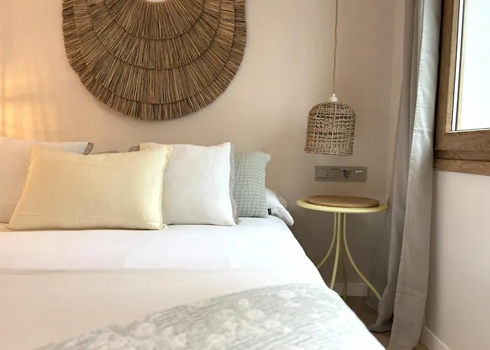 Montroig 5 Boutique 4* Σίτζες