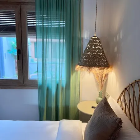 Aparthotel Montroig 5 Boutique *