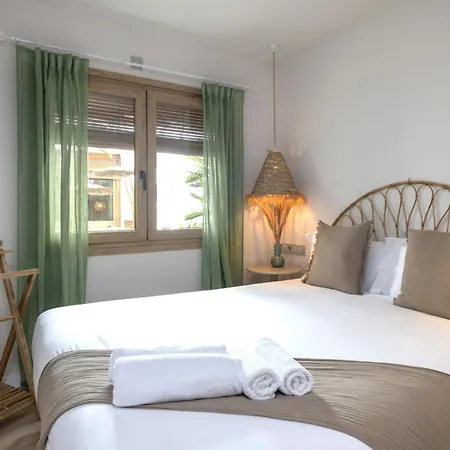 Montroig 5 Boutique Aparthotel 4*