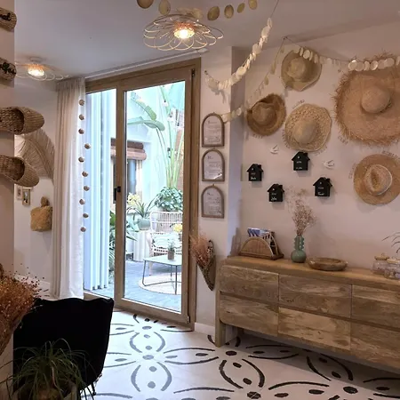 Montroig 5 Boutique Aparthotel Sitges