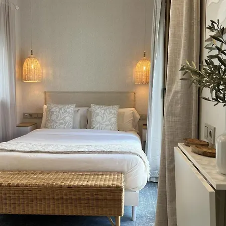 Lägenhetshotell Montroig 5 Boutique