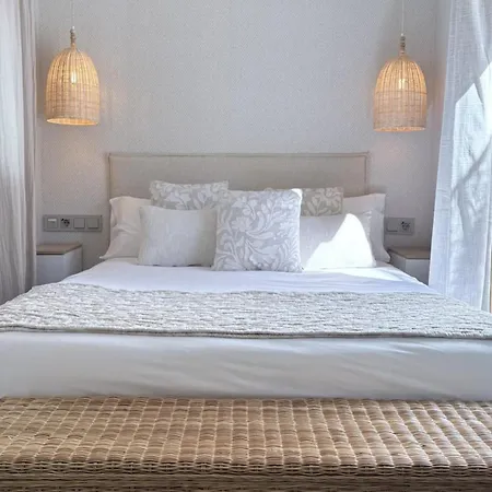 Montroig 5 Boutique 4*
