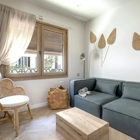 Montroig 5 Boutique מלון דירות סיטגס