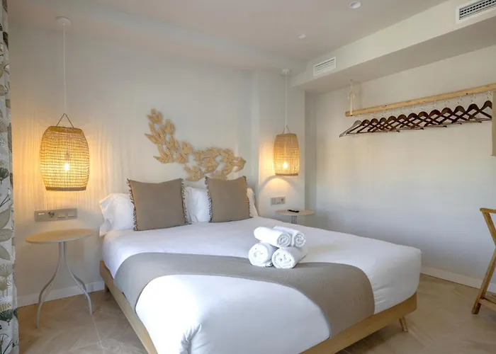 Montroig 5 Boutique Sitges